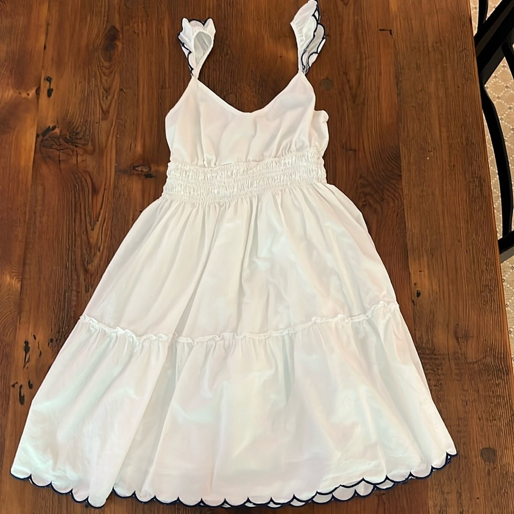 Vineyard vines white with blue scallop trim sundress size xxs